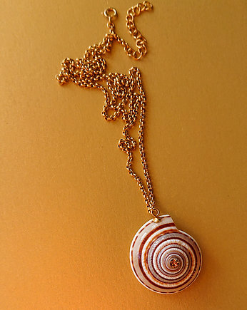 SWIRL naszyjnik ze spiralną muszlą
