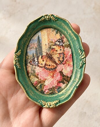 Mini obrazek z motylem w ręcznie wykonanej ramce vintage