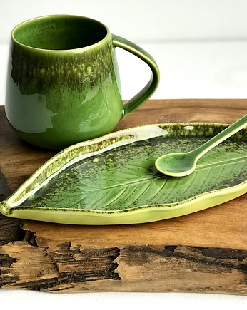 Zielony kubek ceramiczny z talerzykiem LIŚĆ
